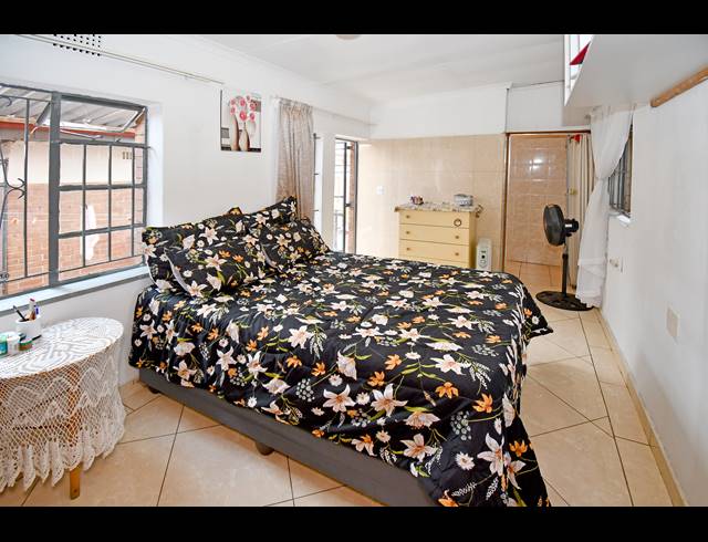 4 BEDROOM HOUSE FOR SALE IN CROSBY